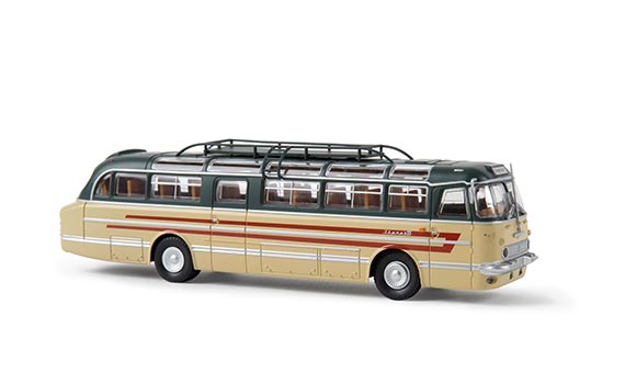 Автобус Ikarus 55 зелено-бежевый