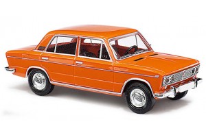 Автомобиль ВАЗ-2103 Жигули. Оранжевый