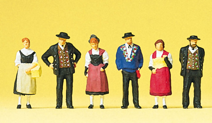 Швейцарцы в народных костюмах