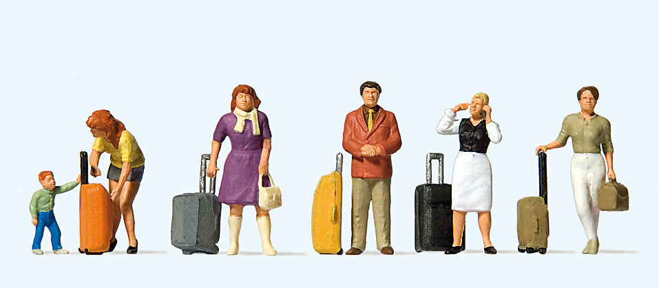 Пассажиры с чемоданами